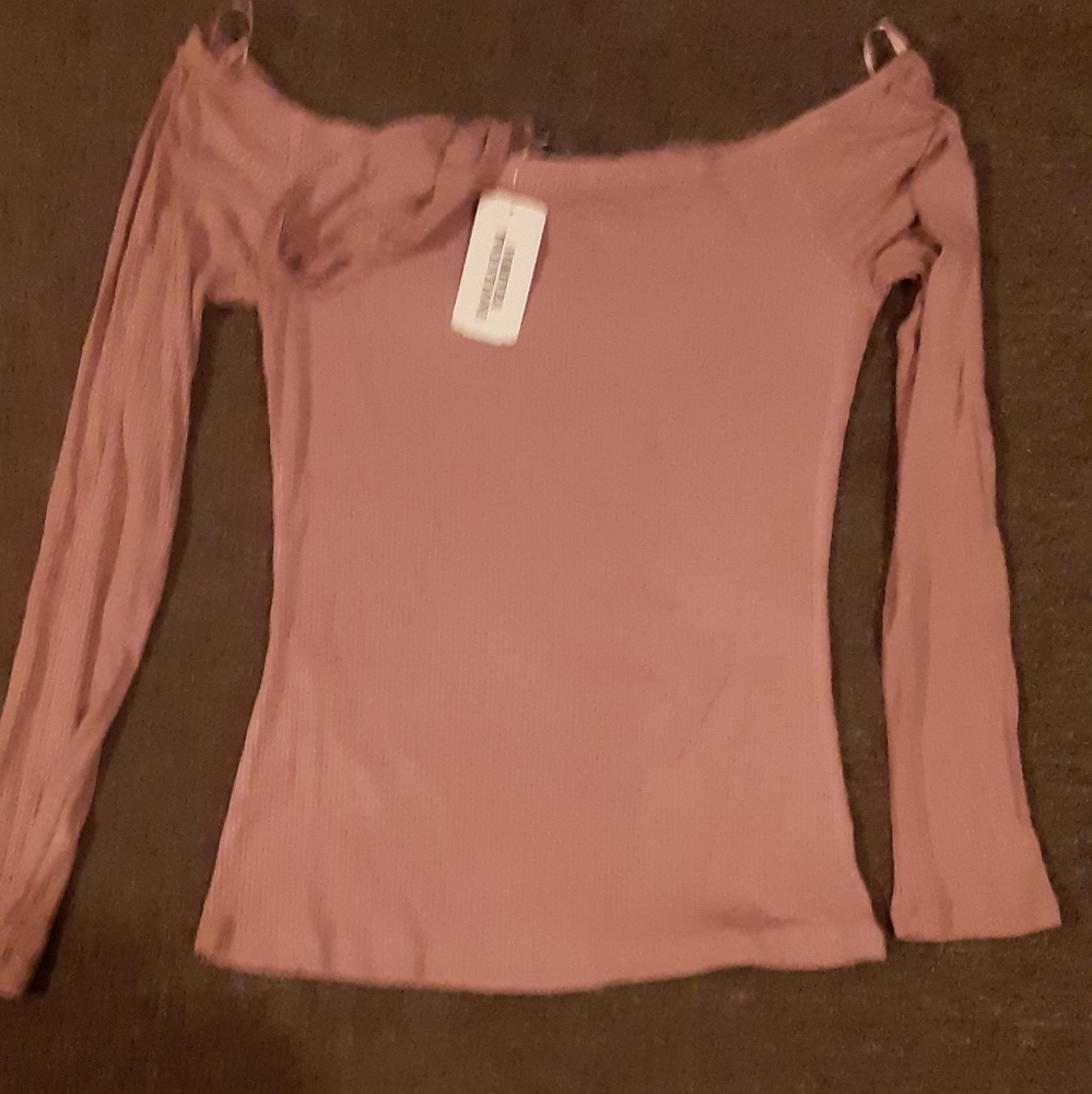 Long sleeve with choker